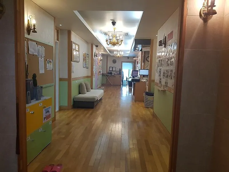 ג'גו Hostel Lyndon