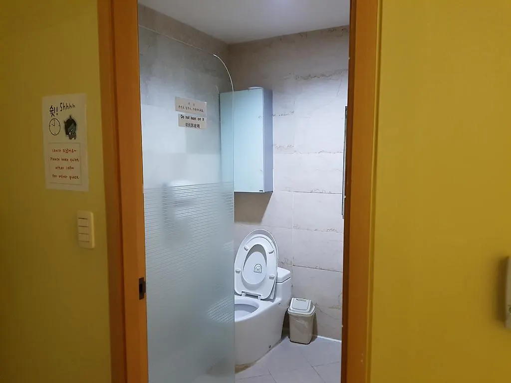 ג'גו Hostel Lyndon 0*,  קוריאה הדרומית