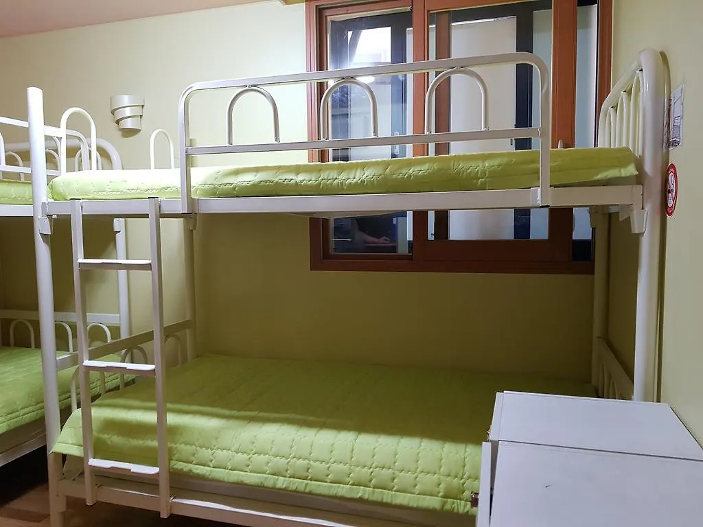 ג'גו Hostel Lyndon