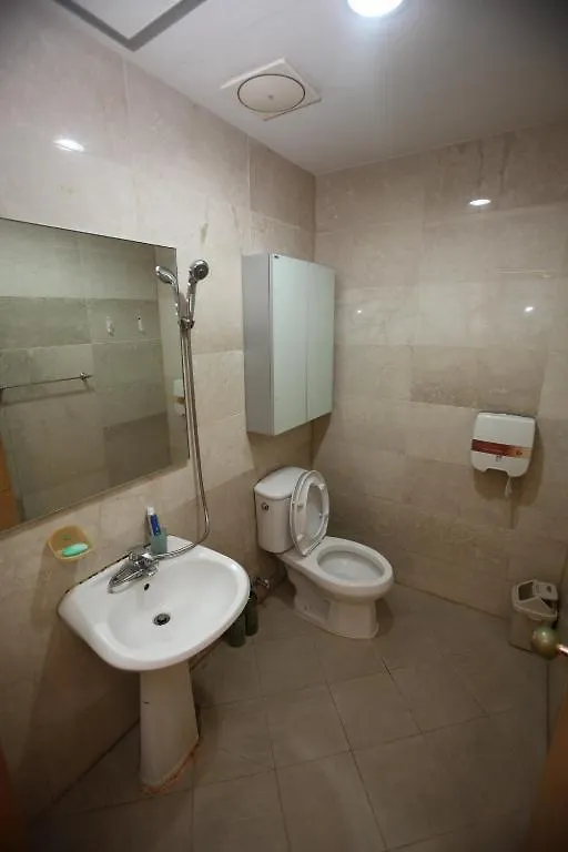ג'גו Hostel Lyndon