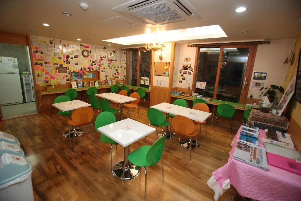 ג'גו Hostel Lyndon