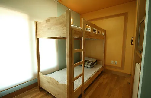 ג'גו Hostel Lyndon